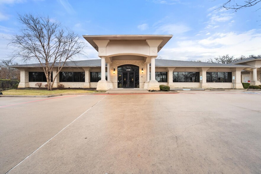 Primary Photo Of 4105 S Bowen Rd, Arlington Office For Lease