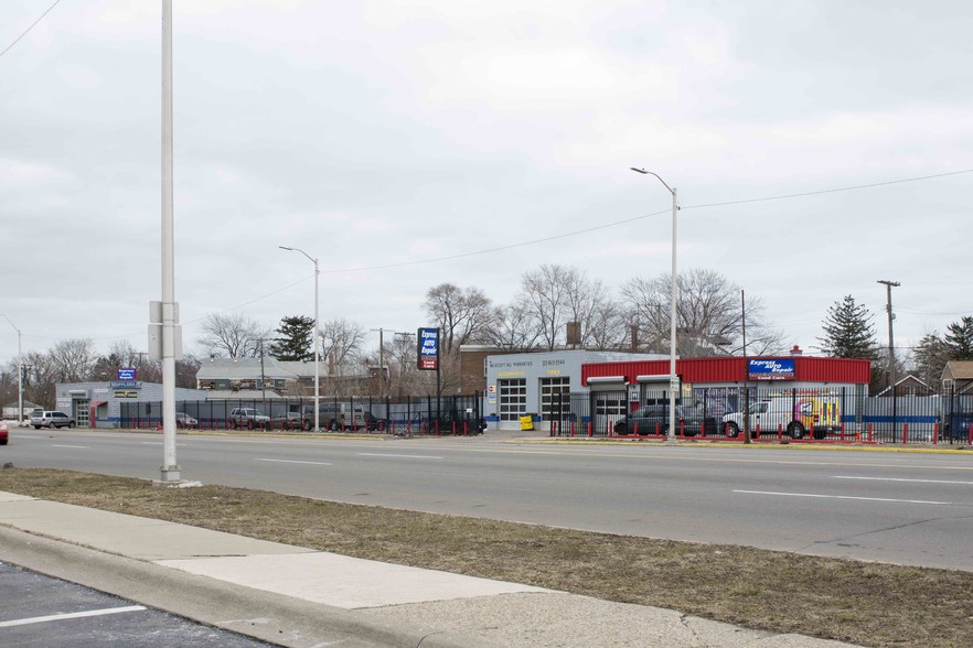 More Photos Of , Detroit General Retail For Sale