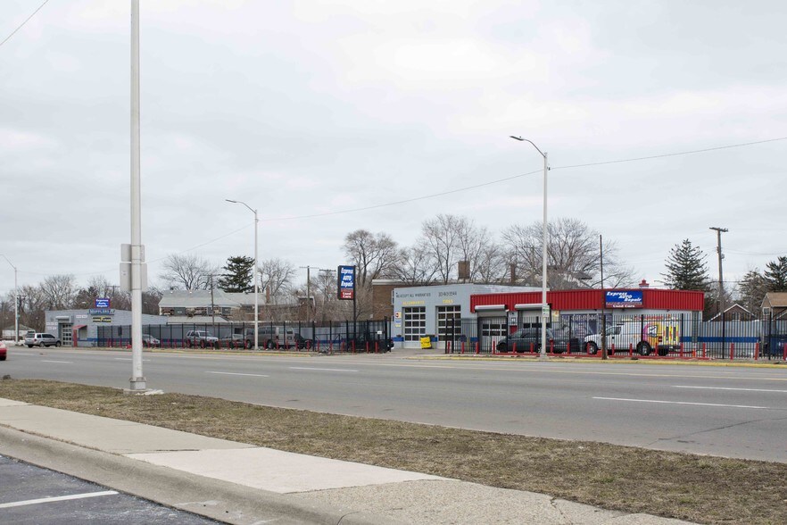 More Photos Of , Detroit General Retail For Sale
