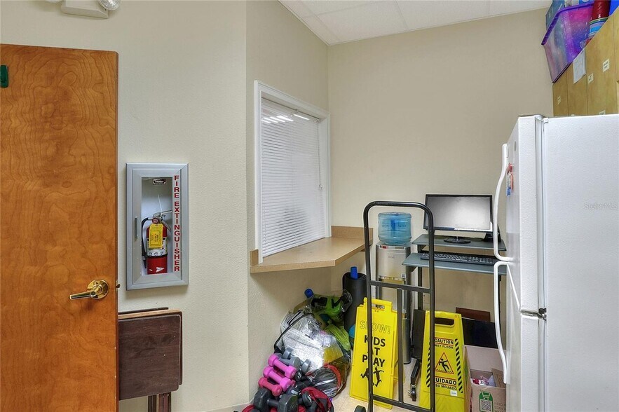 More Photos Of 1503 6th St SE, Winter Haven Storefront Retail Office For Sale