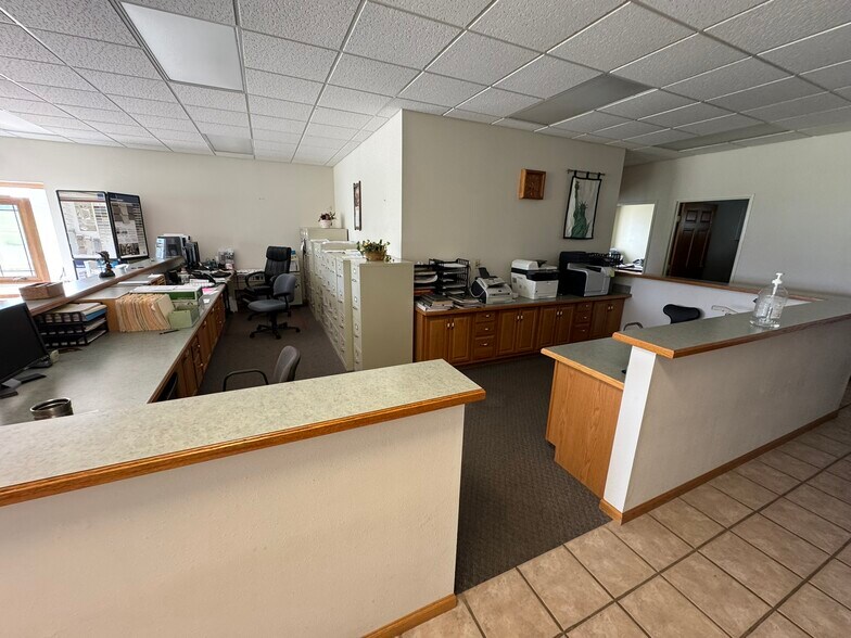 More Photos Of 855 Industrial Dr, Mondovi Distribution For Lease