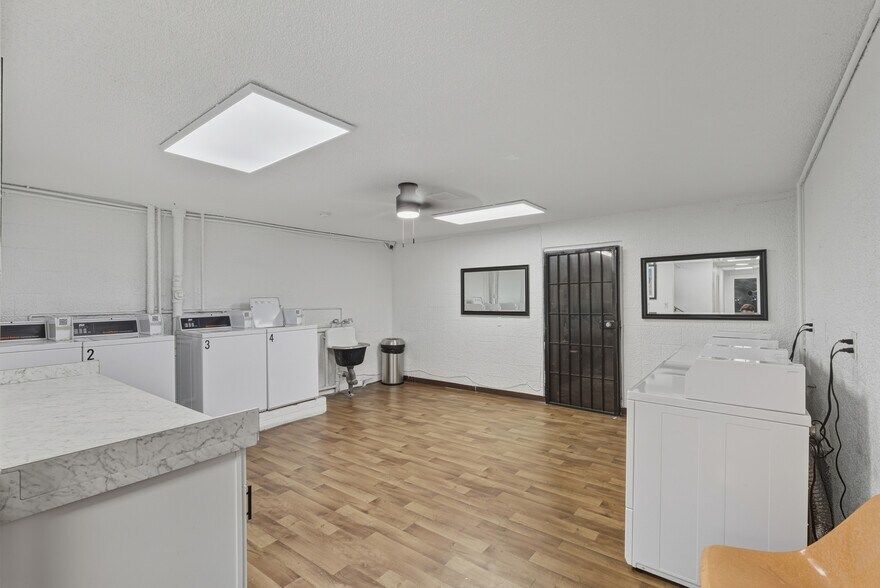 More Photos Of 5055 73rd St, San Diego Apartments For Sale