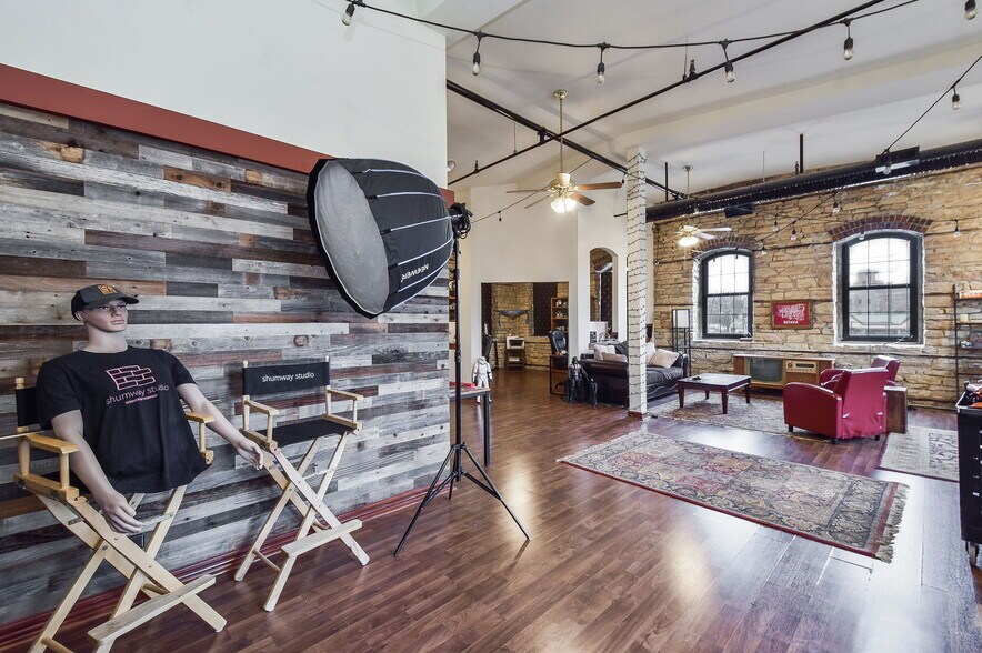 More Photos Of 30 S Shumway Ave, Batavia Office For Lease