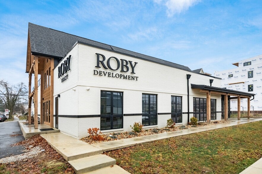 More Photos Of 1075 W 3rd Ave, Columbus Storefront Retail Office For Lease