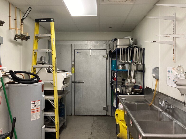 More Photos Of 6267 Old Water Oak Rd, Tallahassee Unknown For Lease