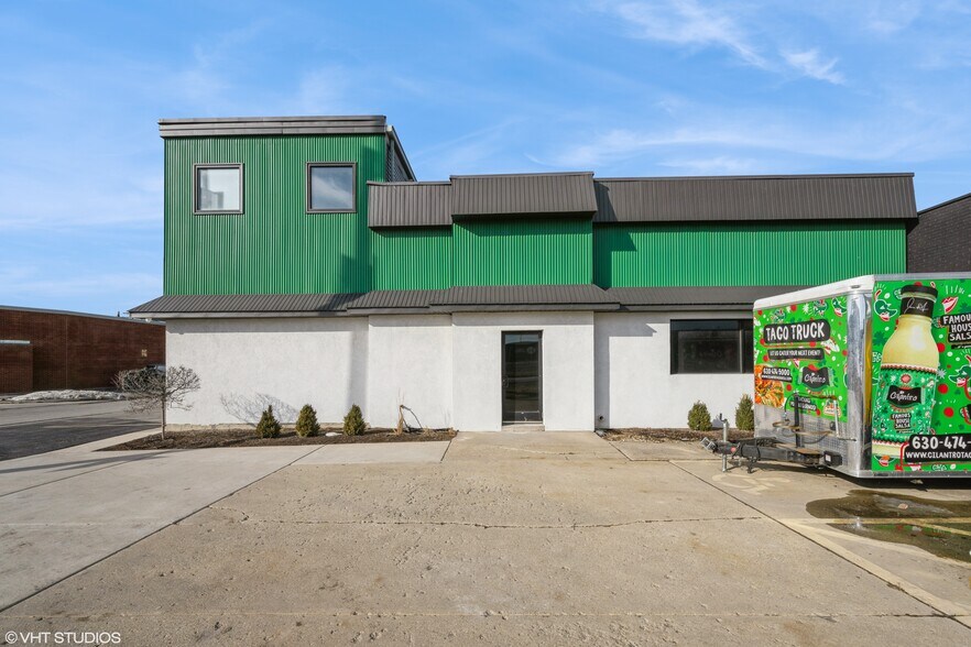 More Photos Of 80 W Lake St, Northlake Light Distribution For Lease