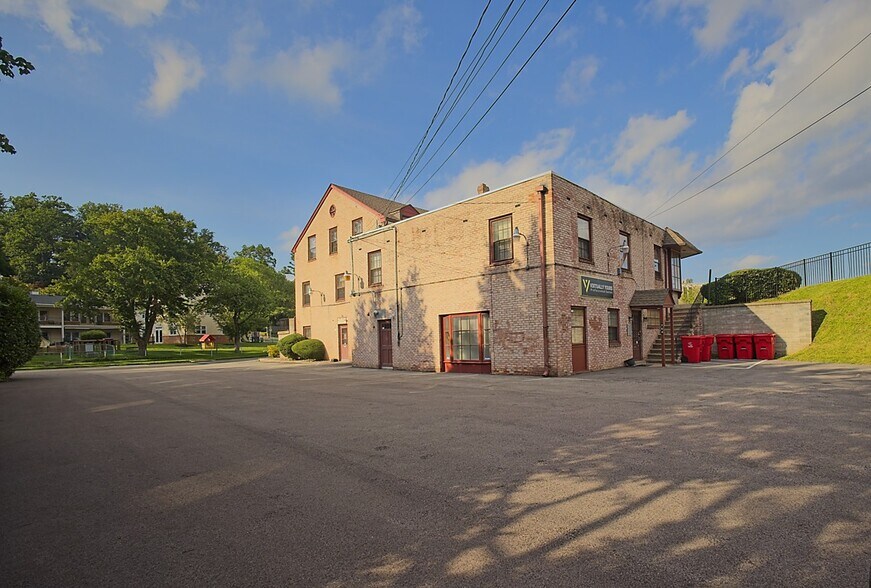 More Photos Of 766 Old York Rd, Jenkintown Medical For Sale