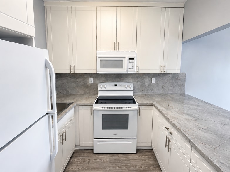 More Photos Of 2400 NW 16th Street Rd, Miami Apartments For Sale