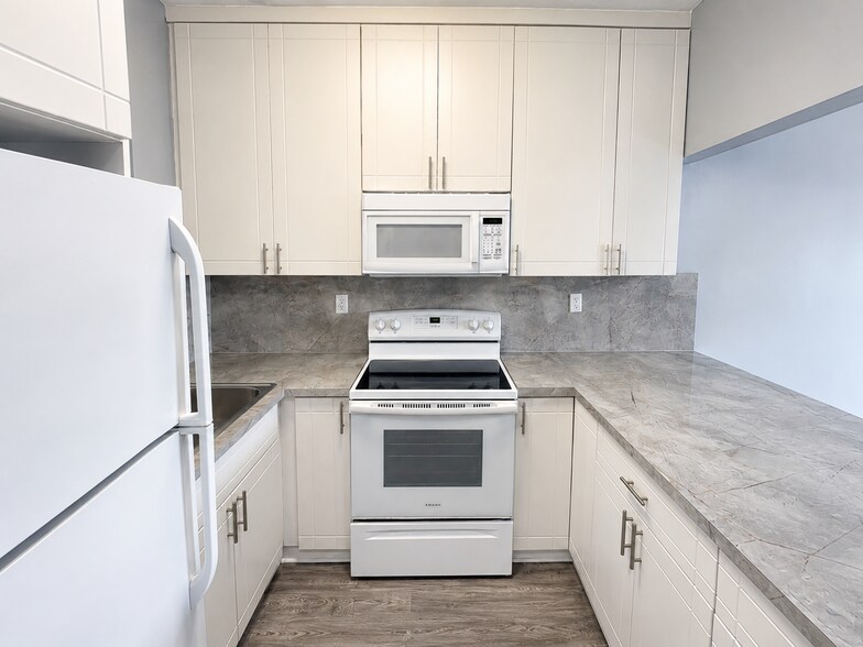 More Photos Of 2400 NW 16th Street Rd, Miami Apartments For Sale