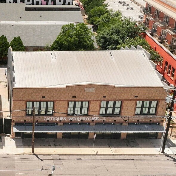 More Photos Of 1405 S Flores St, San Antonio Storefront Retail Residential For Sale