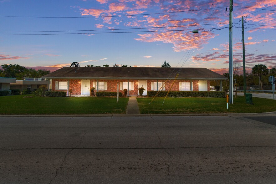 Primary Photo Of 300 S Line Ave, Inverness Medical For Sale
