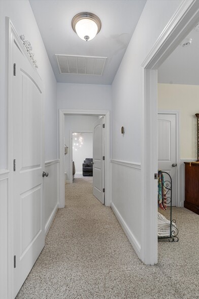 More Photos Of 1092 FM 3000, Elgin Specialty For Sale