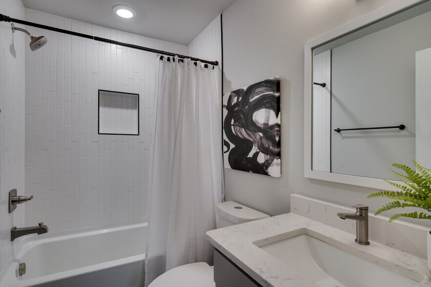 More Photos Of , Nashville Multifamily For Sale