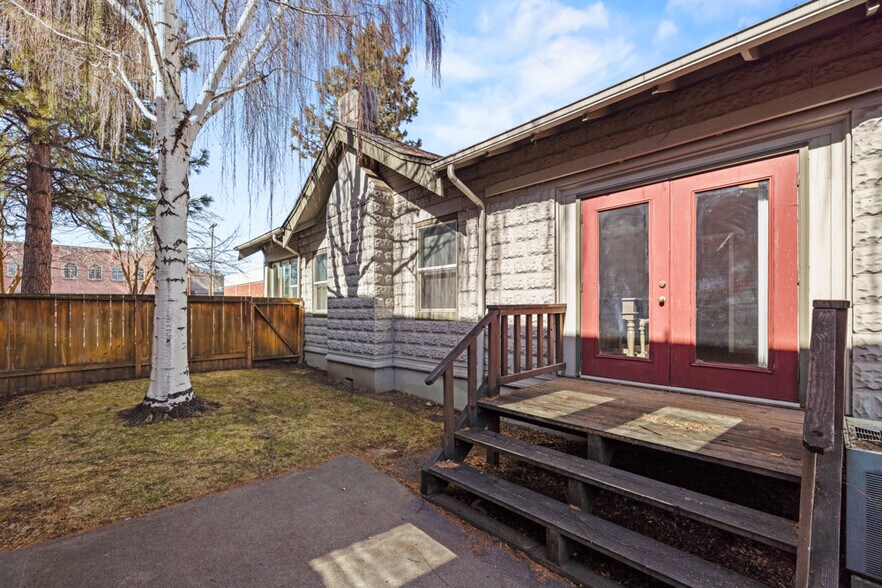 More Photos Of 514 Walnut Ave, Klamath Falls Office Residential For Sale