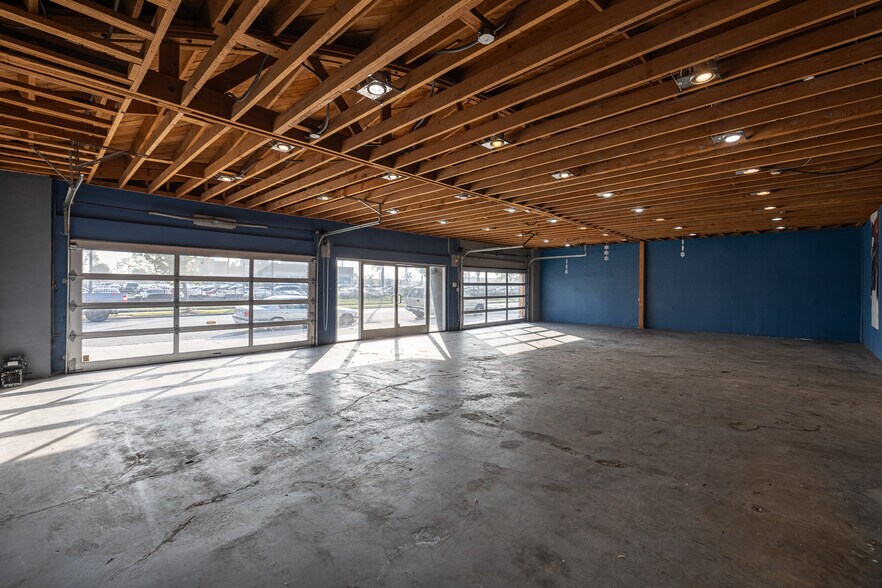 More Photos Of 821 W Olive St, Inglewood Warehouse For Lease
