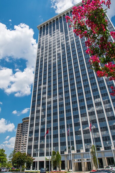 More Photos Of 5100 Poplar Ave, Memphis Office For Lease