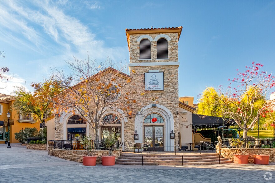 More Photos Of 10 Costa Di Lago, Henderson Unknown For Lease