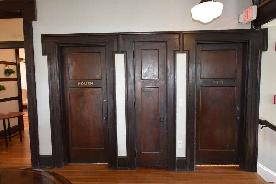 More Photos Of 2602 E Main St, Chattanooga Loft Creative Space For Sale