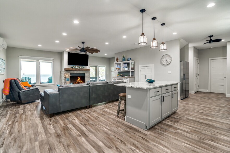 More Photos Of Richland Chambers Lake, Streetman Land For Sale