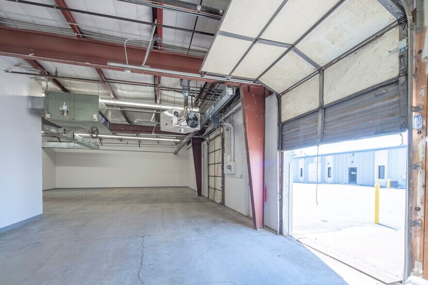 More Photos Of 7000 Broadway, Denver Unknown For Lease