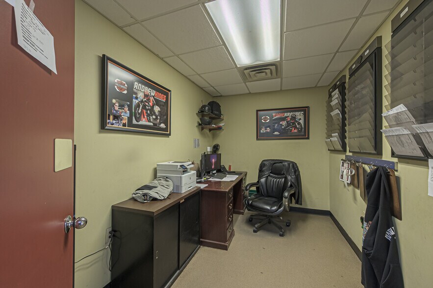 More Photos Of 219 E White Horse Pike, Galloway Health Club For Sale