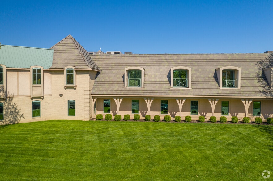 More Photos Of 11111 Nall Ave, Leawood Office For Sale