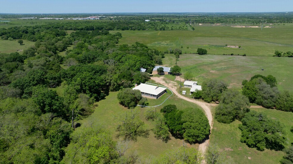 More Photos Of 1087 Seawillow Rd, Lockhart Land For Sale