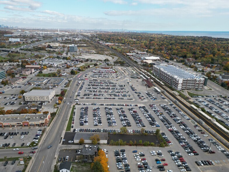 More Photos Of 142 Cross Ave, Oakville Auto Repair For Sale