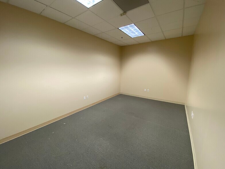 More Photos Of 18705 Madrone Pky, Morgan Hill Research And Development For Lease