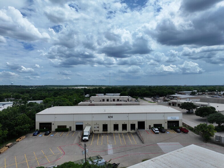 Primary Photo Of 5210 Airport Fwy, Haltom City Warehouse For Lease