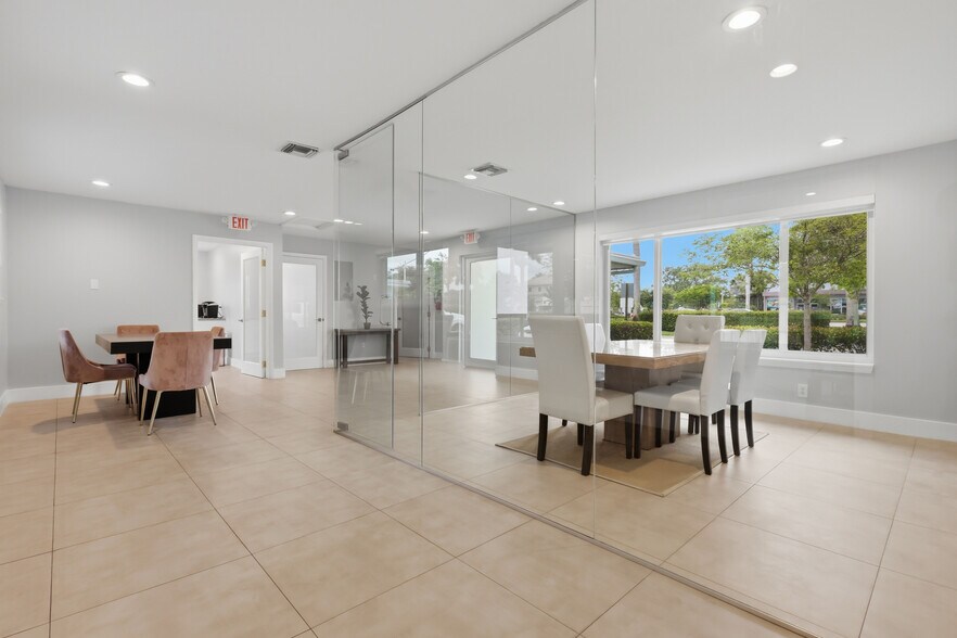 More Photos Of 940 State Road 7, Fort Lauderdale Office For Sale