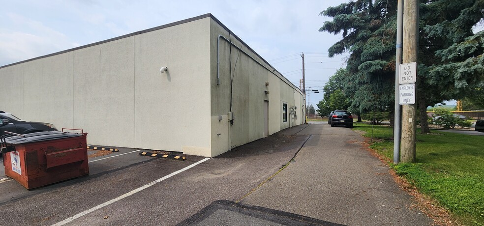 More Photos Of 390 Pierce St, Kingston Medical For Lease