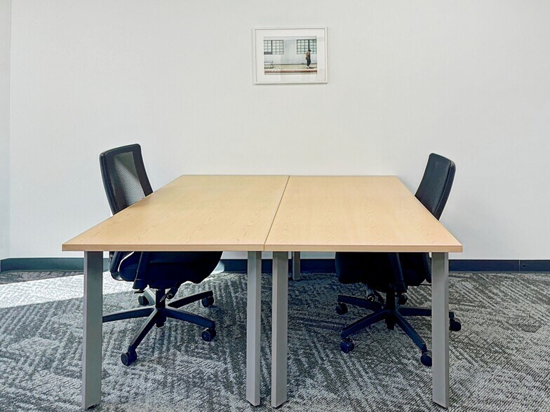 More Photos Of 1690 Sumneytown Pike, Lansdale Office For Lease