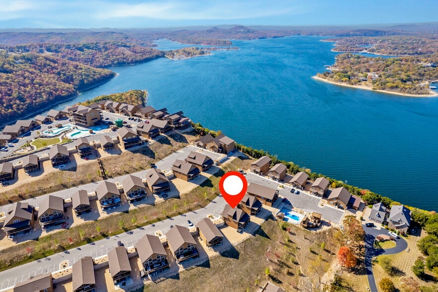 More Photos Of 129 Pioneer Peak, Kimberling City Specialty For Sale