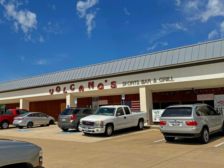 More Photos Of 113-217 Harwood Rd, Hurst Unknown For Lease