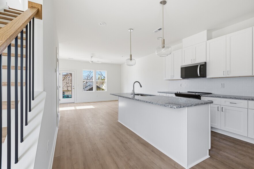 More Photos Of 3824 Mitchell Mill Rd, Raleigh Apartments For Sale