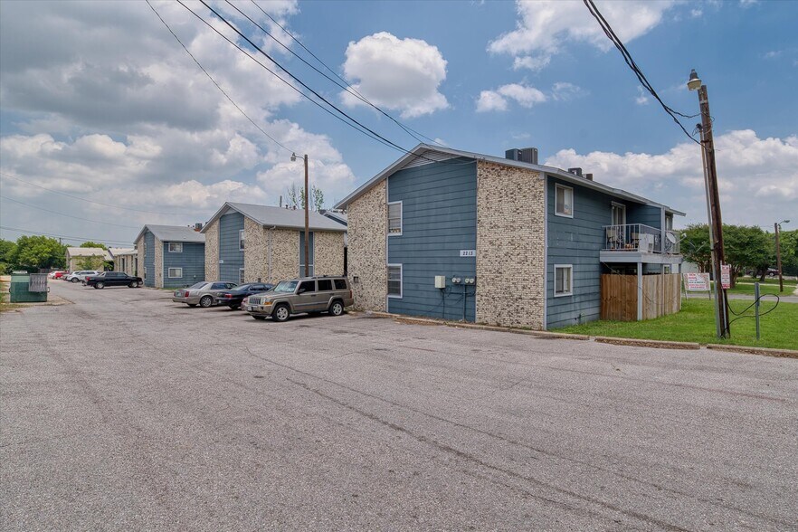 More Photos Of 2203 Jennifer dr, Killeen Apartments For Sale