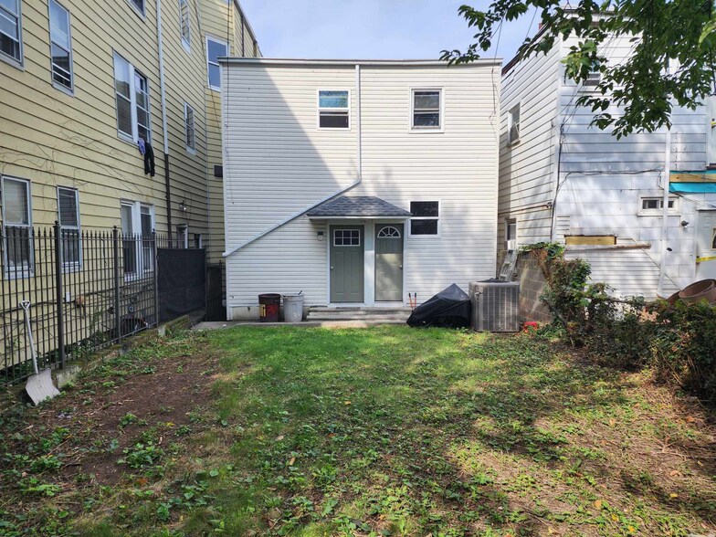 More Photos Of 344 Kearny Ave, Kearny Specialty For Sale