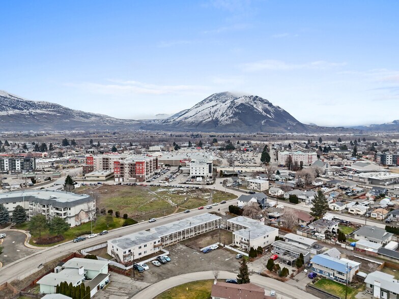 More Photos Of 233 Sherwood Drive, Kamloops Apartments For Sale
