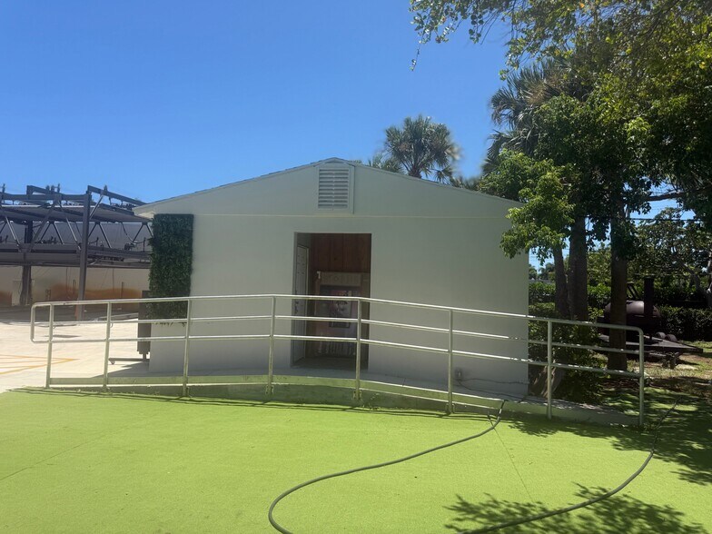 More Photos Of 4801 S Dixie Hwy, West Palm Beach Lodge Meeting Hall For Sale