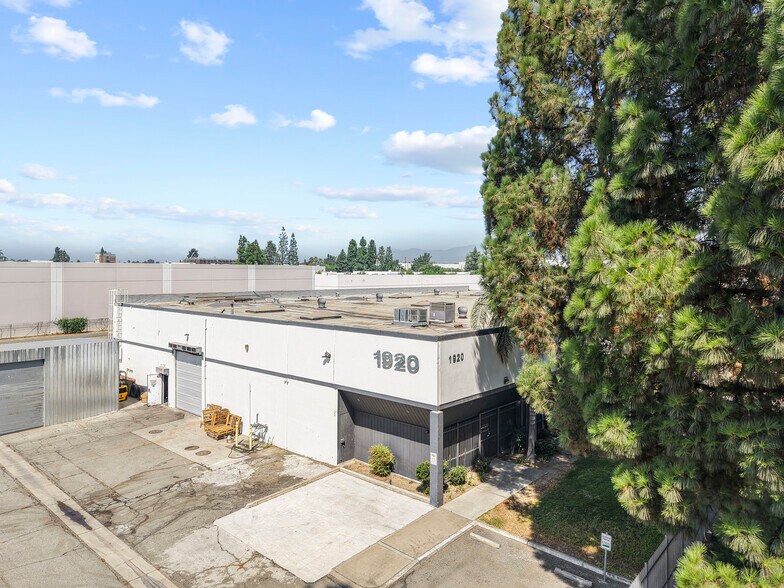 Primary Photo Of 1920 S Augusta Ct, Ontario Warehouse For Lease