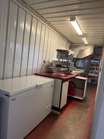 More Photos Of 11089 E Sardis Rd, Mabelvale Service Station For Sale