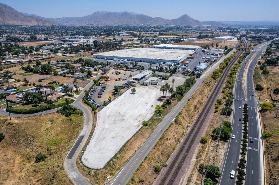 More Photos Of 21600 Walnut Ave, Grand Terrace Warehouse For Sale