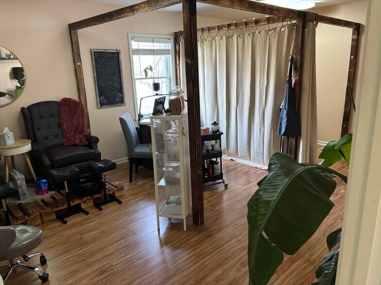 More Photos Of 101 Ryan Dr, Rising Sun Office For Lease