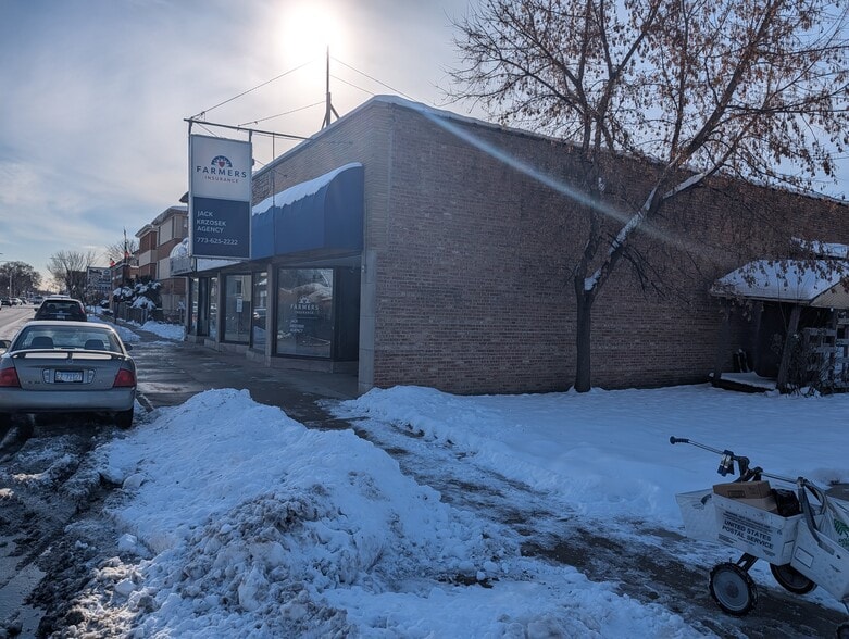 More Photos Of 3838-3840 N Harlem Ave, Chicago Storefront For Sale