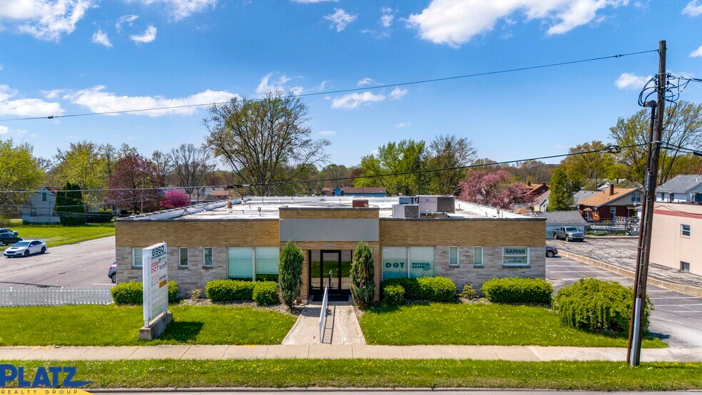 Primary Photo Of 6960 Market St, Youngstown Medical For Lease