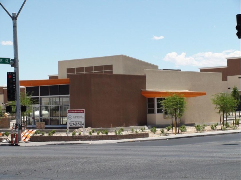 More Photos Of 2893 W Lake Mead Blvd, North Las Vegas Freestanding For Lease