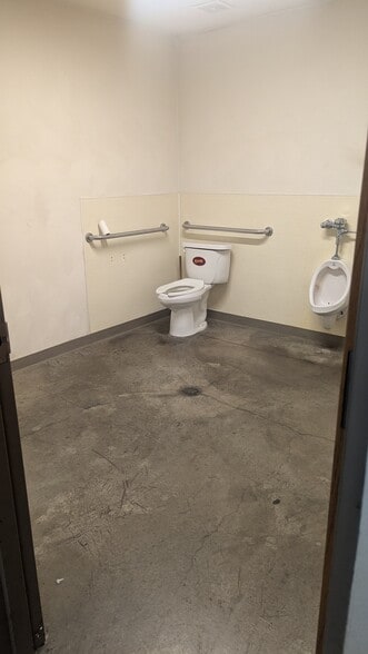 More Photos Of 3525 W Main St, Belleville Industrial For Sale