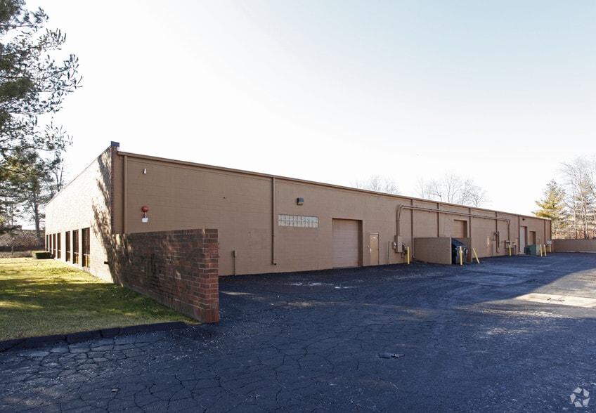 More Photos Of 21666 Melrose Ave, Southfield Industrial For Sale