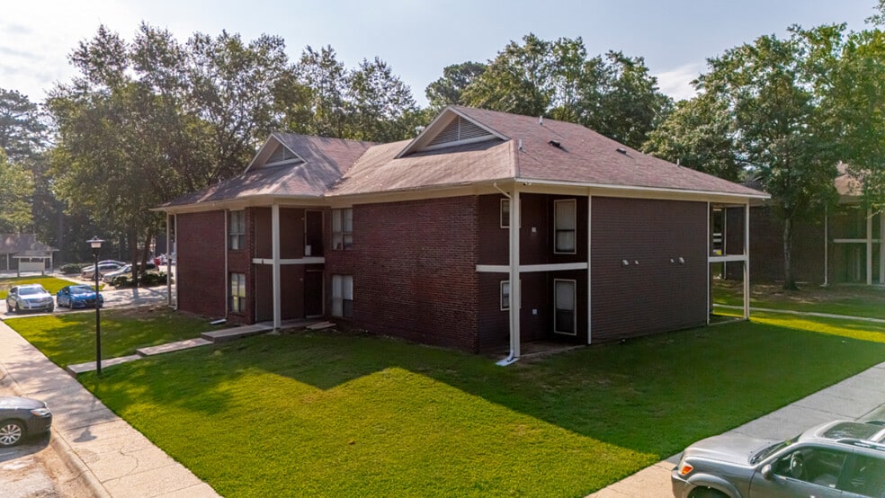 More Photos Of 1810 Bishop Rd, Bryant Apartments For Sale